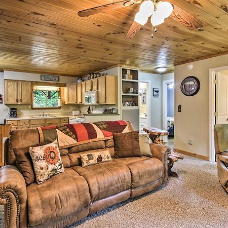Robbinsville Cabin With Deck 3 Mi To Fontana Lake! エクステリア 写真