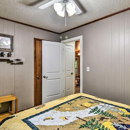 Robbinsville Cabin With Deck 3 Mi To Fontana Lake! エクステリア 写真