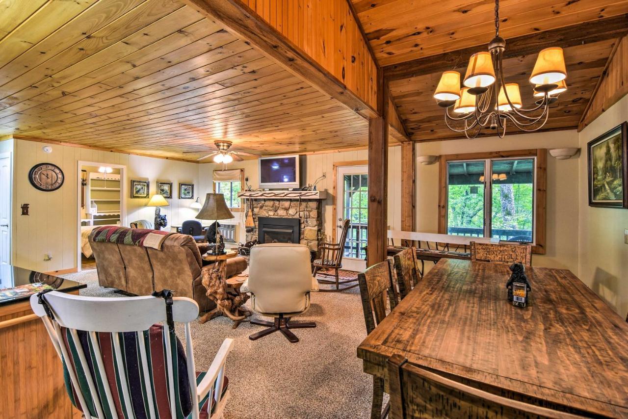 Robbinsville Cabin With Deck 3 Mi To Fontana Lake! エクステリア 写真