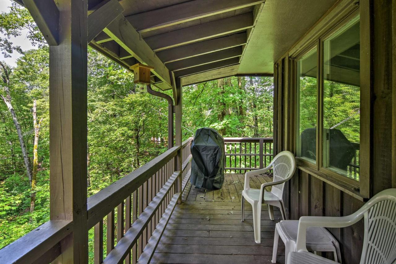 Robbinsville Cabin With Deck 3 Mi To Fontana Lake! エクステリア 写真